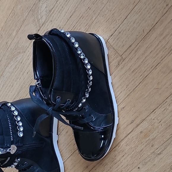 Stuart Weitzman Ariana Chain Boots size 5 - Picture 2 of 8